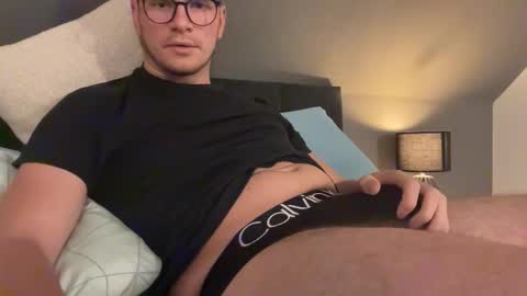 marius106999 online show from 27, 10, 2025