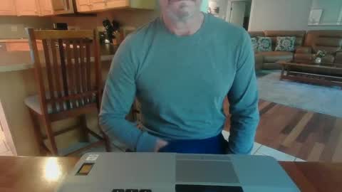 Mark online show from 8, 10, 2025