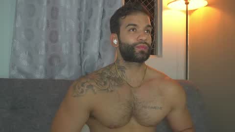 Snapshot of mark_hazze chatting on 5, 8, 2026 Mark online show from 5, 8, 2026