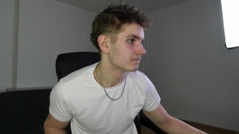 Snapshot of mark_karson chatting on 20, 12, 2025 MARK KARSON online show from 20, 12, 2025