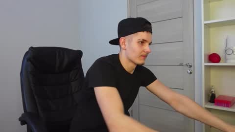 Snapshot of mark_karson chatting on 8, 3, 2026 MARK KARSON online show from 8, 3, 2026