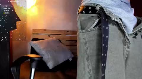 Snapshot of markuss___ chatting on 19, 12, 2025 markuss___ online show from 19, 12, 2025