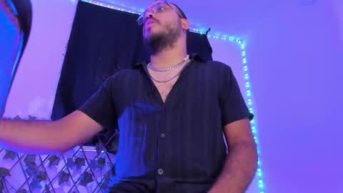 Mark  online show from 3, 11, 2025