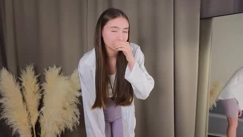 Snapshot of marlinhogains chatting on 13, 11, 2025 Eva online show from 13, 11, 2025