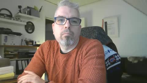 marriedcock1980 online show from 28, 2, 2025