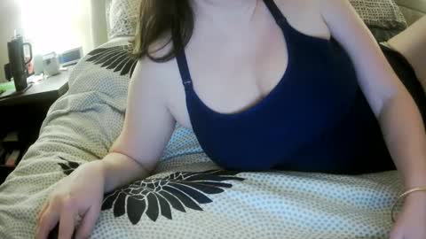 Snapshot of marriedcouple9 chatting on 22, 2, 2025 Jess and Nick online show from 22, 2, 2025