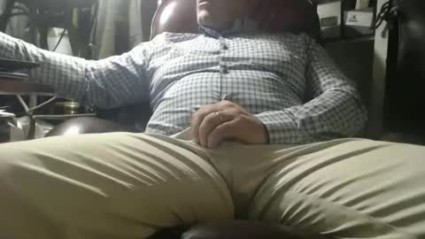 only fans marrieddad19751975 online show from 23, 2, 2026