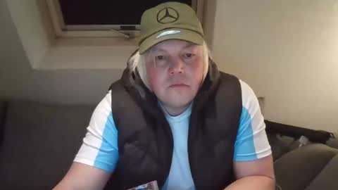 Snapshot of mars0481 chatting on 6, 12, 2024 mars0481 online show from 6, 12, 2024