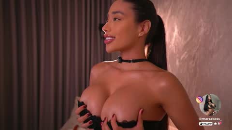 Snapshot of marsabass chatting on 22, 10, 2025 online show from 22, 10, 2025