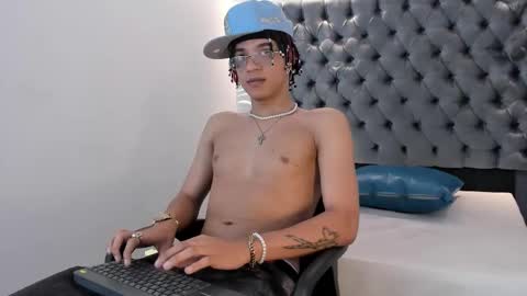 MARSHALL online show from 3, 12, 2025