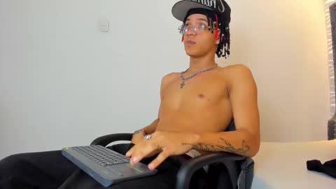 MARSHALL online show from 24, 2, 2026