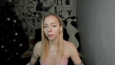 Snapshot of martha_cameron chatting on 19, 12, 2024 Martha Cameron online show from 19, 12, 2024