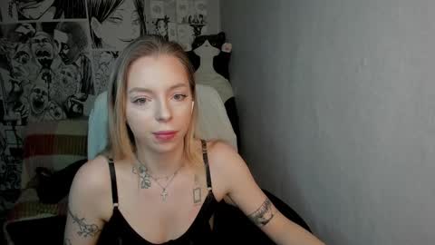 Snapshot of martha_cameron chatting on 29, 1, 2025 Martha Cameron online show from 29, 1, 2025