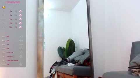 marthina thompson online show from 22, 1, 2025