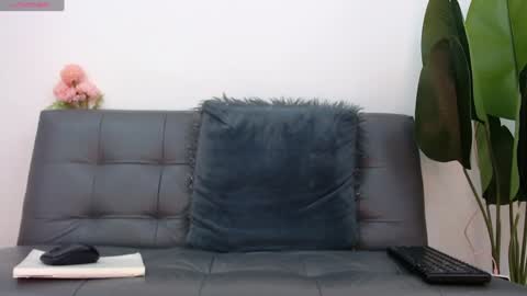 marthina thompson online show from 5, 2, 2025