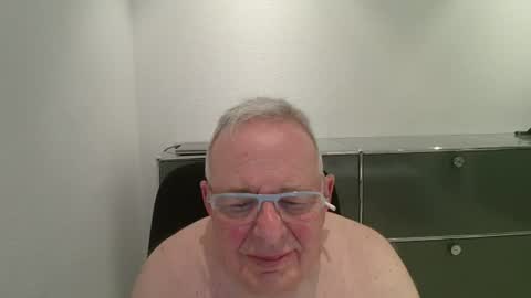 martin_1947 online show from 11, 6, 2026