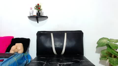 Snapshot of martin_fiit chatting on 20, 5, 2026 Martin instagrammartinfiit online show from 20, 5, 2026