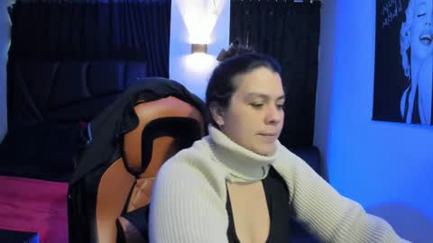 Snapshot of martina_foxy_ chatting on 29, 1, 2025   MARTINA   online show from 29, 1, 2025