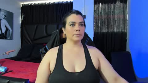 Snapshot of martina_foxy_ chatting on 29, 1, 2025   MARTINA   online show from 29, 1, 2025