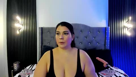 Snapshot of martina_foxy_ chatting on 18, 9, 2025   MARTINA   online show from 18, 9, 2025