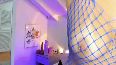 martina mIIler online show from 29, 4, 2026