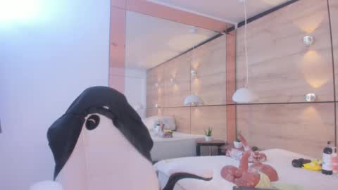 martina touss  online show from 7, 1, 2026