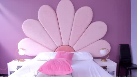 Martina Garcia online show from 24, 12, 2024