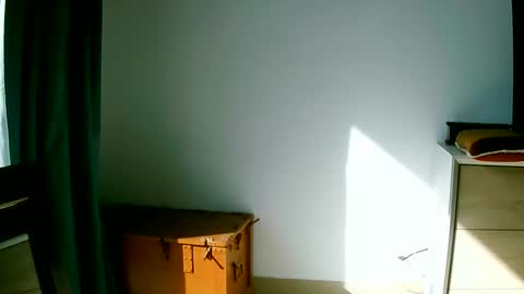 Play with me I obey I promise  online show from 8, 2, 2026