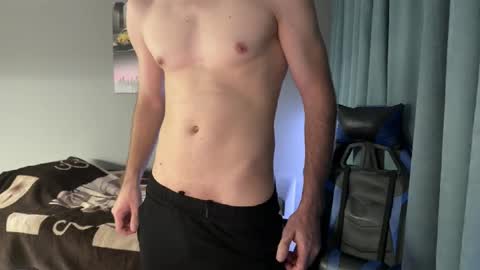 Snapshot of martinboy01 chatting on 24, 10, 2025 Martin online show from 24, 10, 2025