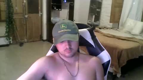 Snapshot of martingillesg chatting on 9, 2, 2026 martingillesg online show from 9, 2, 2026