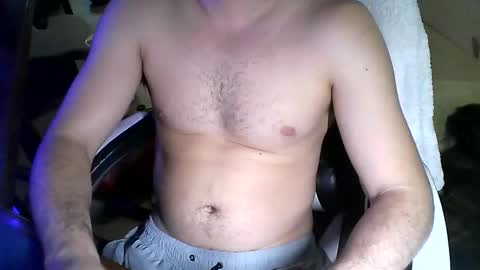 Snapshot of martingillesg chatting on 31, 3, 2026 martingillesg online show from 31, 3, 2026