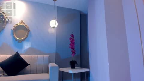 Snapshot of martinnabonnet chatting on 23, 1, 2025 Martinna Bonnet online show from 23, 1, 2025