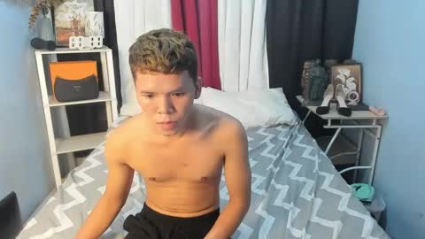 marvin_nextdoor69 online show from 6, 2, 2025