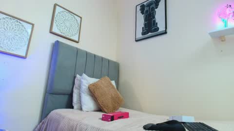mary_cute9 online show from 8, 7, 2026