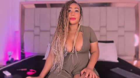 Snapshot of mary_kisss chatting on 22, 10, 2025   online show from 22, 10, 2025