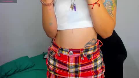 Snapshot of mary_magic chatting on 10, 9, 2025 mary_magic online show from 10, 9, 2025