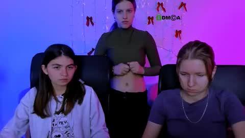 mary_moon__ online show from 1, 2, 2026