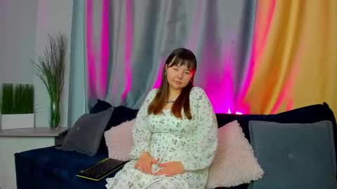 mary_stevenss online show from 5, 12, 2024