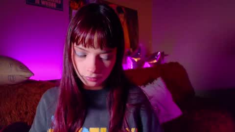     online show from 8, 5, 2026
