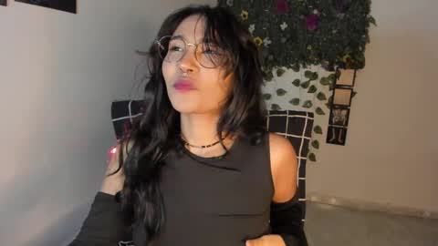 Snapshot of maryjane_785039 chatting on 20, 10, 2025 maria online show from 20, 10, 2025