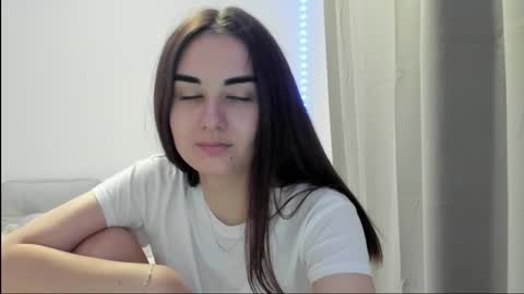 Snapshot of maryy_luv chatting on 2, 3, 2026 Mary online show from 2, 3, 2026