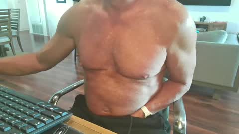 mascmuscle49 online show from 13, 12, 2024