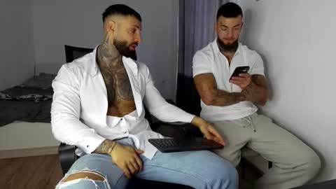 masculineguy69 online show from 5, 11, 2025
