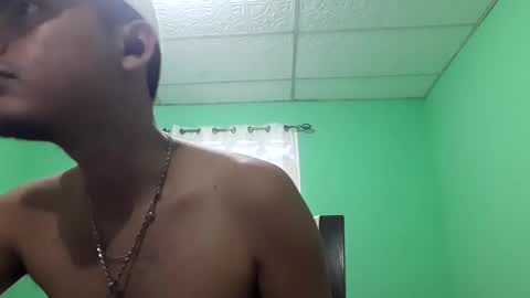 Snapshot of maserati120 chatting on 23, 2, 2025 Max online show from 23, 2, 2025