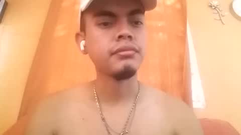 Snapshot of maserati120 chatting on 17, 11, 2025 Max online show from 17, 11, 2025