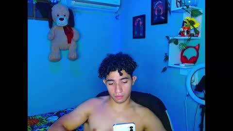 Snapshot of mask_david chatting on 17, 10, 2025 mask_david online show from 17, 10, 2025