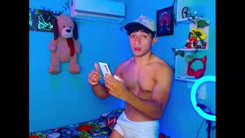 Snapshot of mask_david chatting on 17, 10, 2025 mask_david online show from 17, 10, 2025