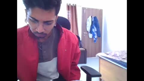 Snapshot of maskboyz2003 chatting on 13, 12, 2024 maskboyz2003 online show from 13, 12, 2024