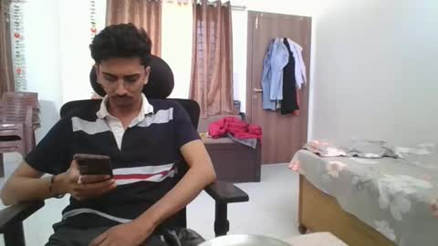 Snapshot of maskboyz2003 chatting on 20, 1, 2025 maskboyz2003 online show from 20, 1, 2025