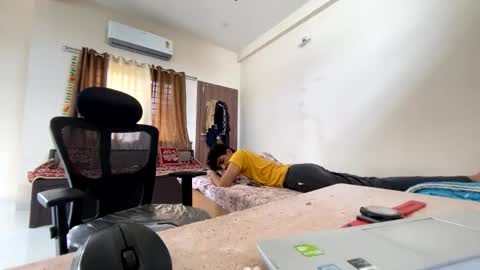 Snapshot of maskboyz2003 chatting on 25, 9, 2025 maskboyz2003 online show from 25, 9, 2025